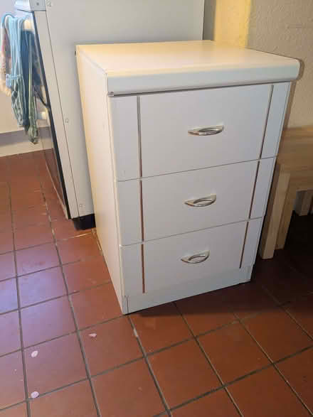 Photo of free Small set of drawers (bedside?) (Ludlow SY8) #4