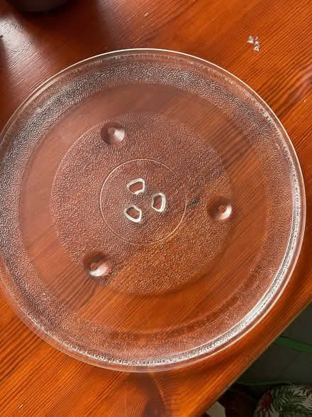 Photo of free Microwave plate (Whiteway, Bath) #1
