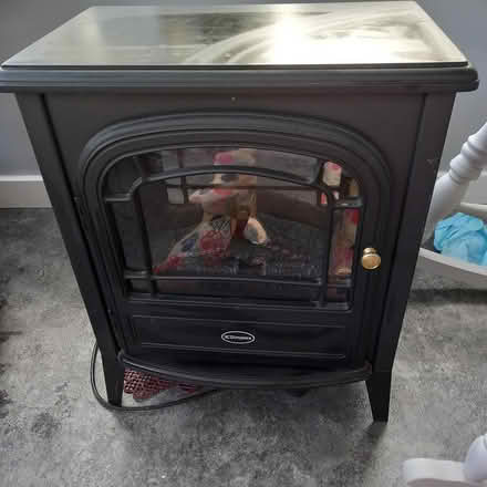 Photo of free Freestanding electric fire (Boscoppa) #1