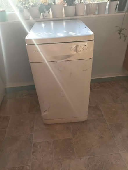 Photo of free Faulty slimline dishwasher (OX10 Cholsey) #2