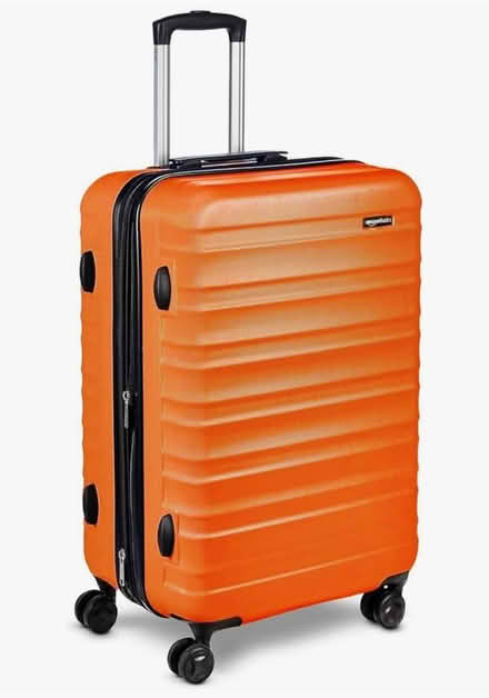 Photo of Suitcase 23kg (Crown street RG1) #1