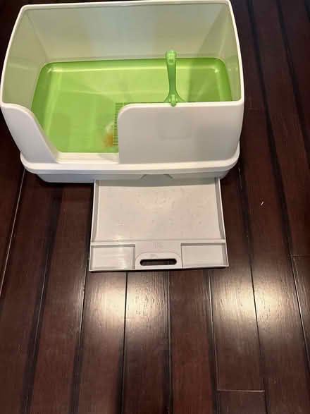 Photo of free Tidy cat Breeze XL Litter box (NE (Trinidad)) #3