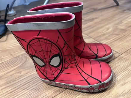 Photo of free kids' shoes size 6 and EU 23 (Hale End IG8) #4