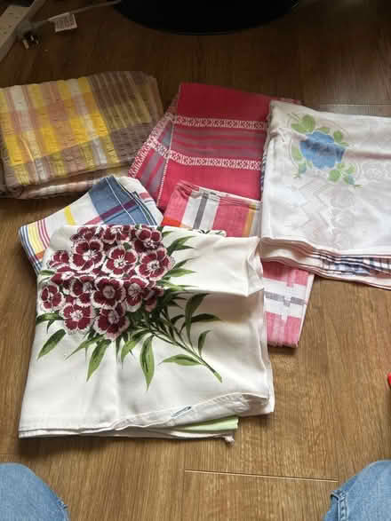 Photo of free Tablecloths (Dolwyd LL31) #1