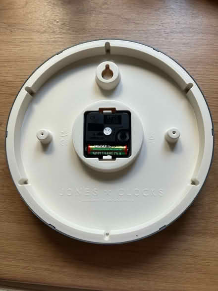 Photo of free Wall clock ⏰ (Waddon) #2