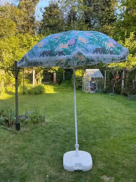 Photo of free Garden umbrella (Purley CR8) #1