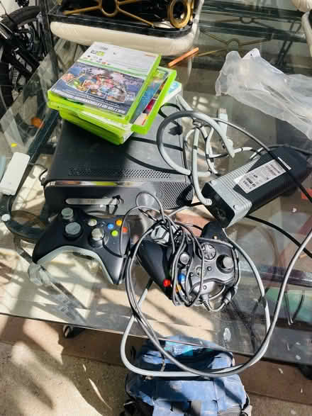 Photo of free Xbox (Se279) #3