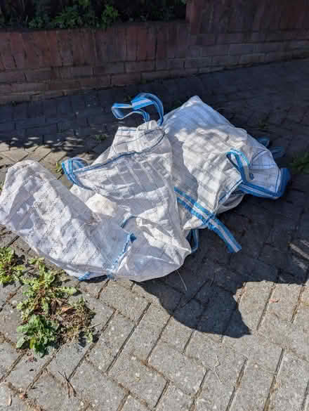 Photo of free Various 1 tong bags (Coulsdon CR5) #1