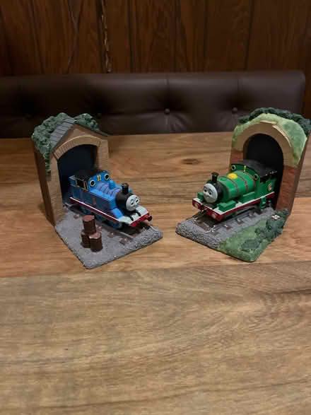 Photo of free Thomas the tank engine bookends (Niles) #3