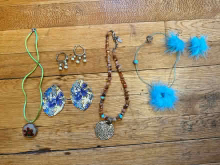 Photo of free Misc jewelry (Bellrock area Malden) #1