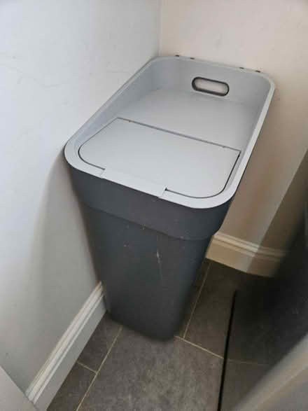 Photo of free Kitchen bin and recyling bin (Baildon BD17) #2