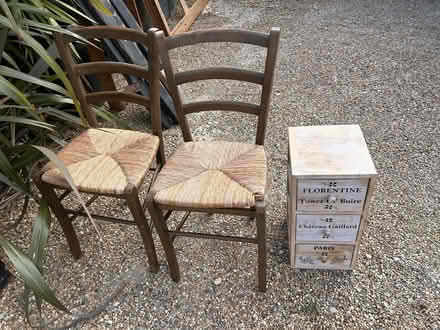 Photo of free Various items (Chessington KT9) #4