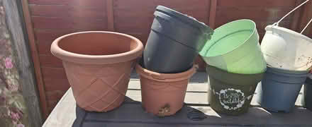 Photo of free Selection of plastic plant pots (Hedge End SO30) #1