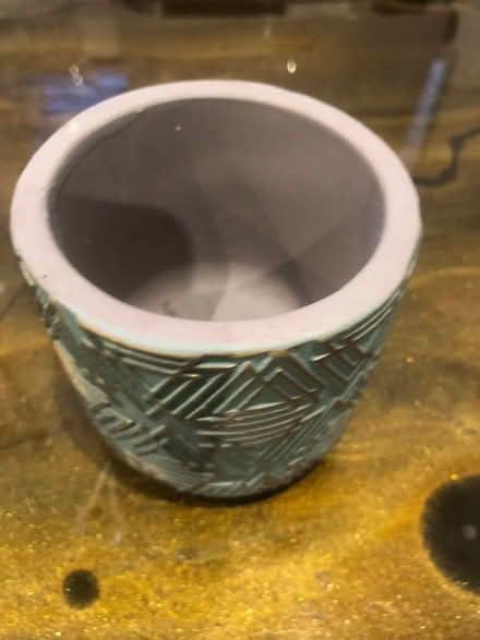 Photo of free Mini plant pot (Cavendish DE23) #2