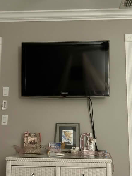 Photo of free 45” flat screen tv (Jupiter) #1