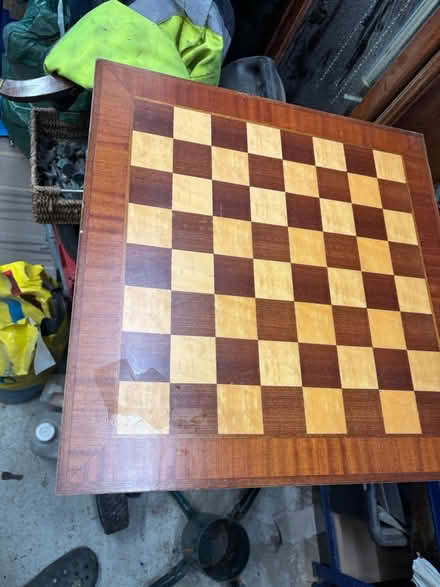 Photo of free Chest set and board (Colehill BH21) #2
