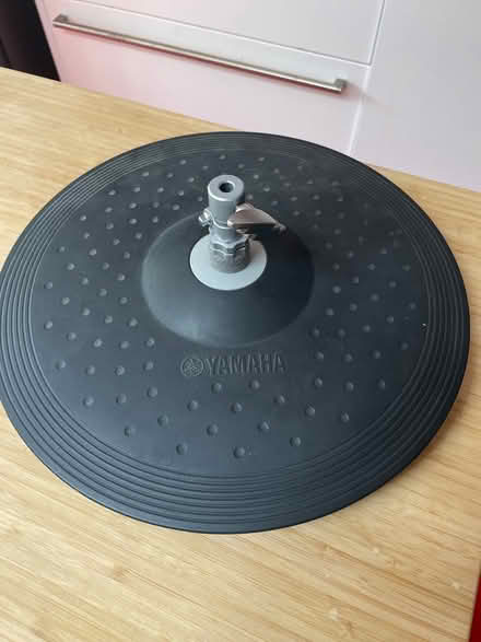 Photo of free Yamaha high hat (Twickenham TW2) #1