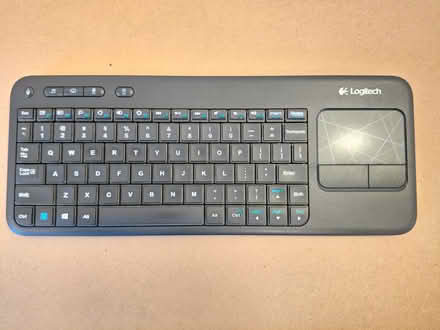 Photo of free Wireless keyboard (Little Chester DE1) #1