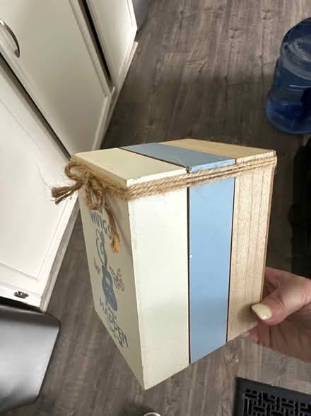 Photo of free Decor (by arundel mills) #2