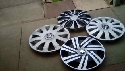 Photo of free Car wheel trims (Priorslee TF2) #1