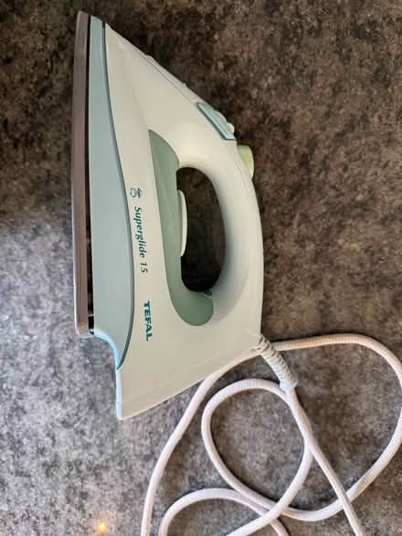 Photo of free Steam Iron - Tefal (Malvern Wells WR14) #1