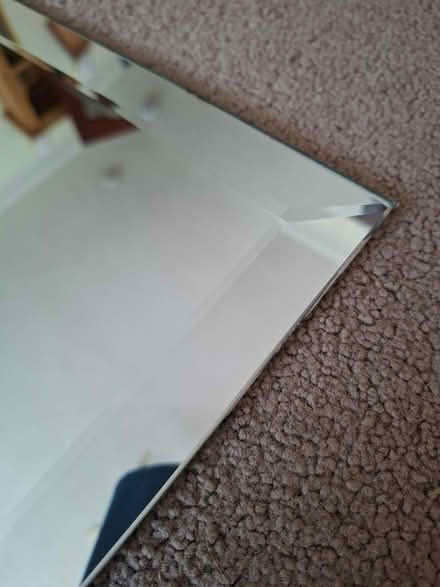 Photo of free bevelled edge mirror (Mortimer Berkshire RG7) #2