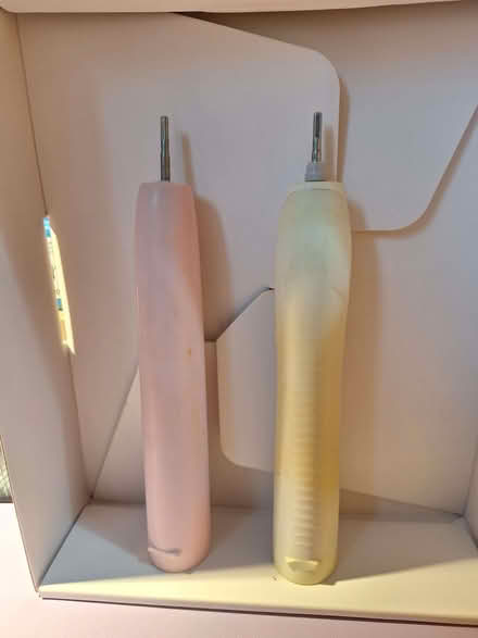Photo of free 2 Philips Sonicare Electric toothbrushes (Thatcham RG18) #2