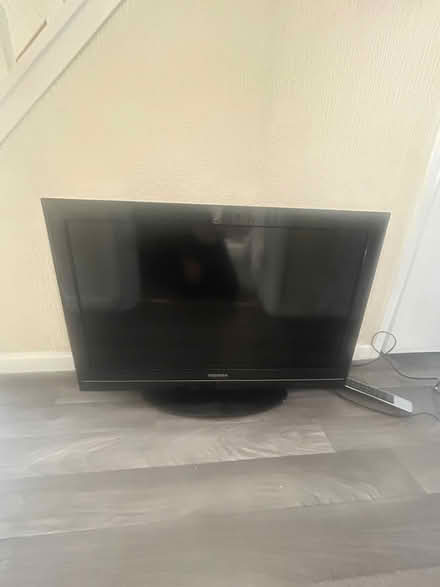 Photo of free 32 inch Toshiba Television (Ellesmere port) #2