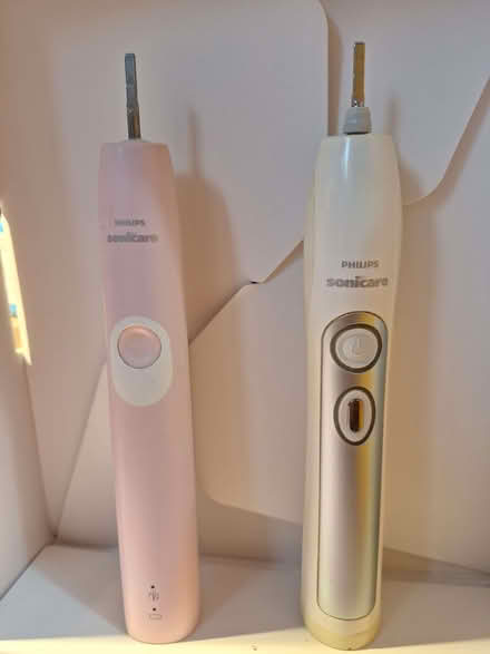 Photo of free 2 Philips Sonicare Electric toothbrushes (Thatcham RG18) #1