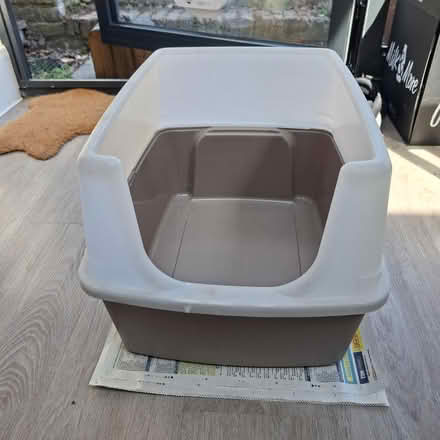 Photo of free Cat litter tray (New Southgate N11) #1