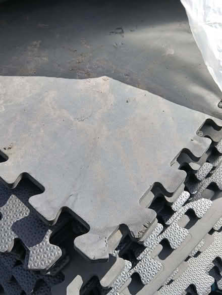Photo of free Foam squares (Napsbury AL2) #2
