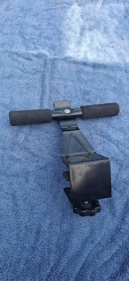 Photo of free Adjustable sit up bar (CO6 - West Bergholt) #3