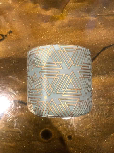 Photo of free Mini plant pot (Cavendish DE23) #1