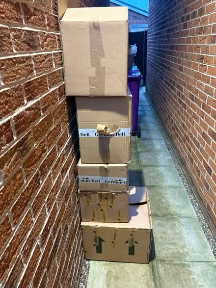 Photo of free 5 x Medium size strong boxes (Belle Vale L25) #1