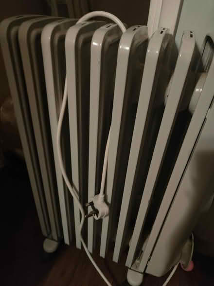 Photo of free De'Longhi oil radiator (Rathfarnham) #3