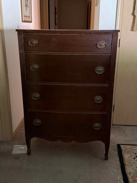 Photo of Antique dresser (Shelton) #1