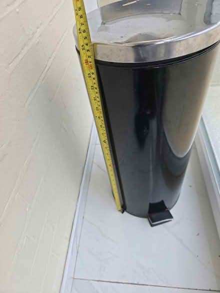 Photo of free Pedal Bin Large (Mitcham CR4) #1