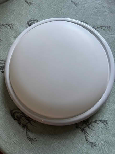 Photo of free Flush light fitting (Sevenoaks town / station) #1