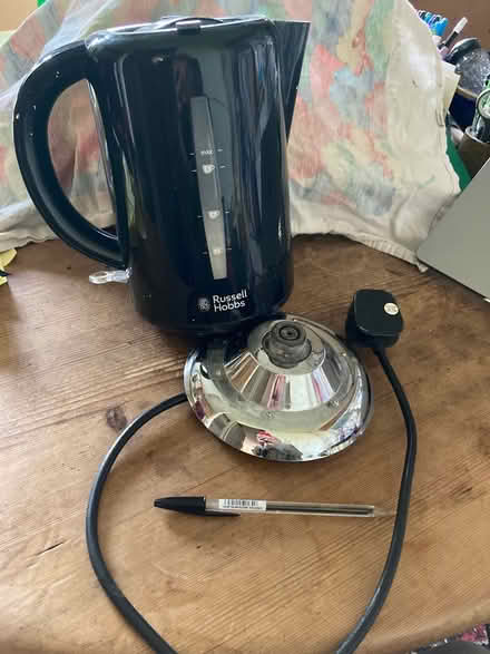 Photo of free Another black kettle (Glastonbury BA6) #3