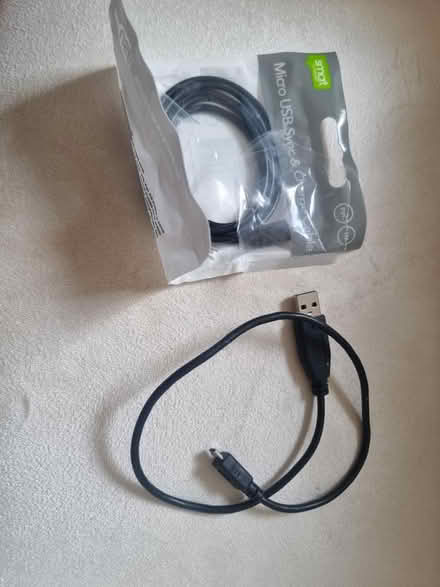 Photo of free Micro USB sync & charge cable (stroud green N4) #1