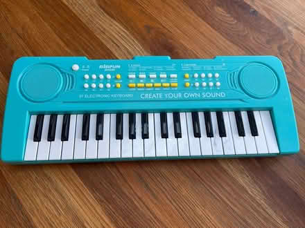 Photo of free Kids Electronic keyboard (Brighton North Laine) #1