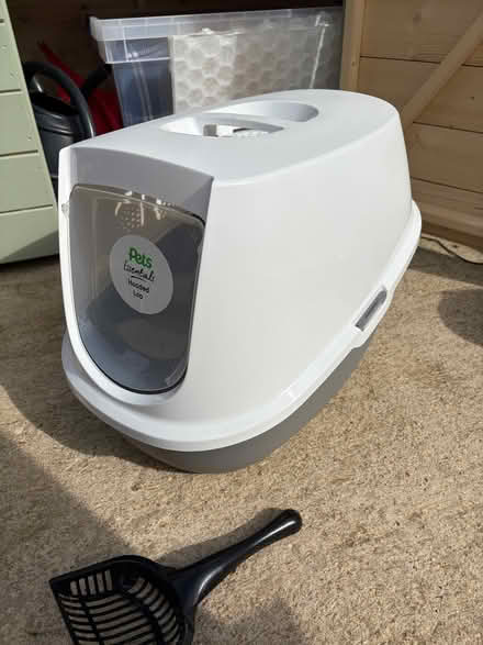 Photo of free Hooded cat litter tray (Burgess Hill RH15) #1