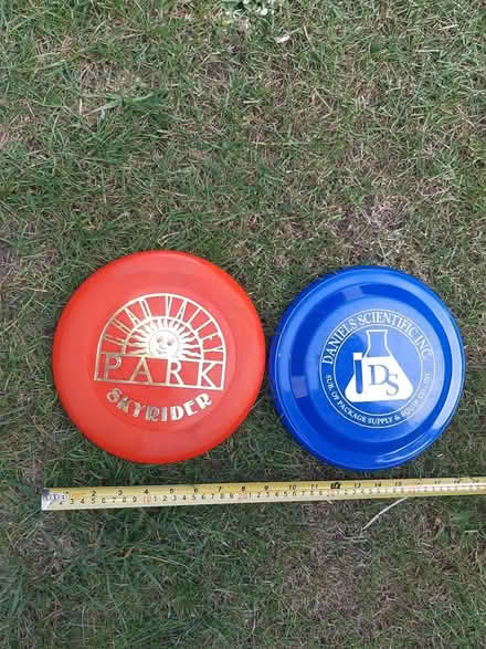 Photo of free "Frisbees" (Letchworth (Standalone area)) #1