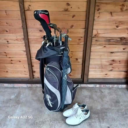 Photo of free Old set of golf clubs (Worplesdon) #3