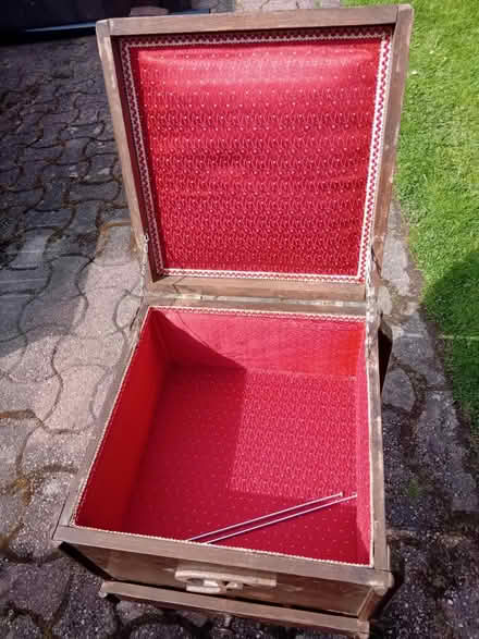 Photo of free Sewing box (Buriton GU31) #3