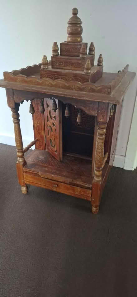 Photo of free Old shrine/temple (Bletchingley RH1 4EZ) #1