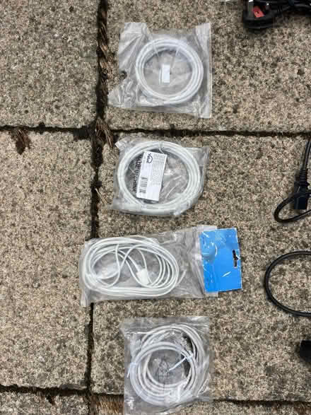 Photo of free Wires and bits and pieces-job lot (Langley SL3) #4