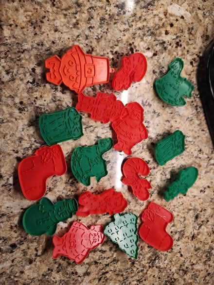 Photo of free Cookie cutters, Christmas (palm harbor CR 1 Tpa Road) #1