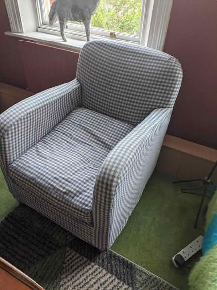 Photo of free 2 armchairs (from private garage) #1