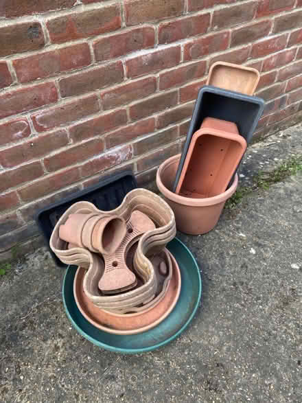 Photo of free Garden pots | plastic planters (West End, SO30) #1